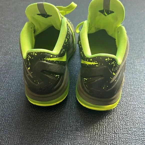Max Lebron XI low